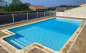 Presqu'ile de Giens, Maison Rdc avec Accès et Jardin Privés sans Vis-à-vis, Piscine, Plages à 2 min à pieds